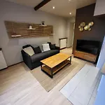 Appartement Les Glycines, T2 Near Downtown