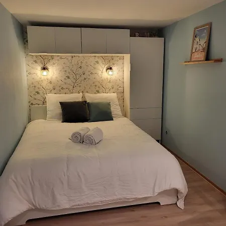 Appartement Les Glycines, T2 Near Downtown