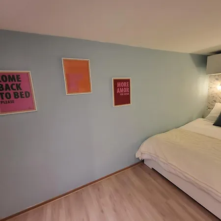 Les Glycines, T2 Near Downtown *