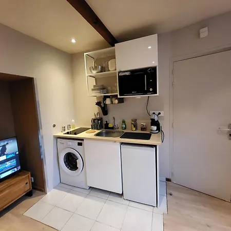 Les Glycines, T2 Near Downtown Appartement