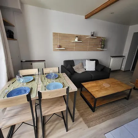Appartement Les Glycines, T2 Near Downtown