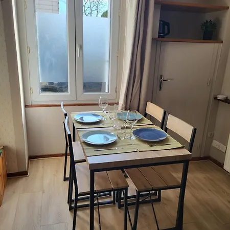 Les Glycines, T2 Near Downtown Appartement