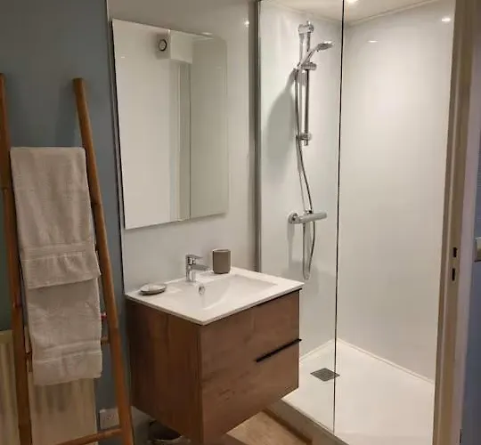 Les Glycines, T2 Near Downtown Apartamento