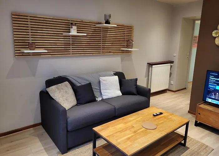 Les Glycines, T2 Near Downtown Apartamento Poitiers